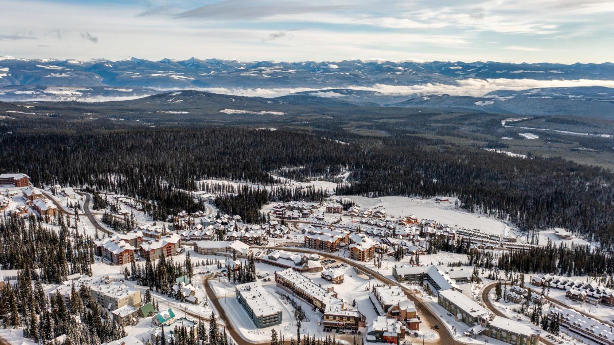 Fresh Tracks Retreat - Ski In Out Mtn View & Private Hot Tub Big White Ski Resort Экстерьер фото
