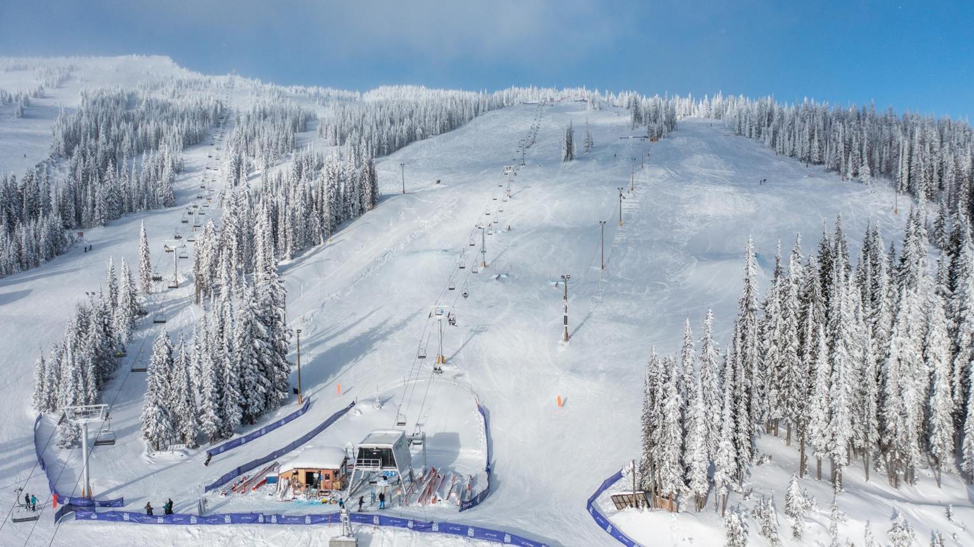 Fresh Tracks Retreat - Ski In Out Mtn View & Private Hot Tub Big White Ski Resort Экстерьер фото