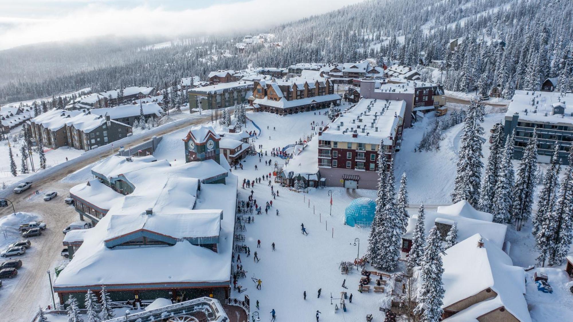 Fresh Tracks Retreat - Ski In Out Mtn View & Private Hot Tub Big White Ski Resort Экстерьер фото