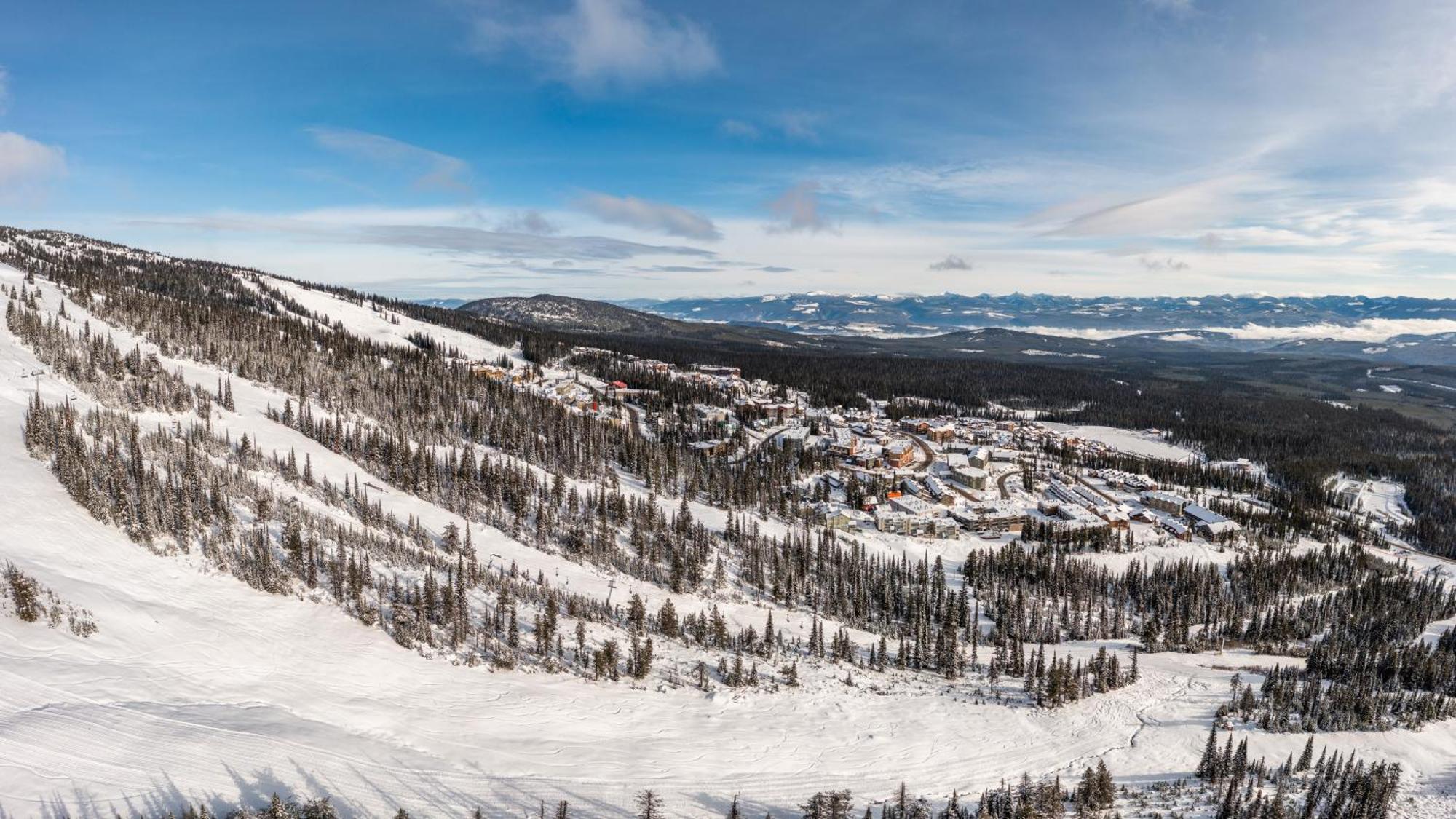 Fresh Tracks Retreat - Ski In Out Mtn View & Private Hot Tub Big White Ski Resort Экстерьер фото