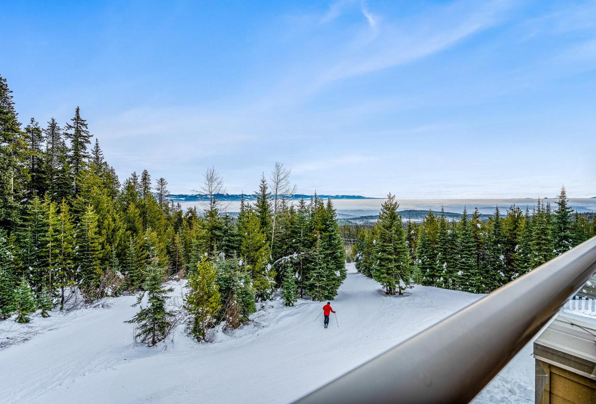 Fresh Tracks Retreat - Ski In Out Mtn View & Private Hot Tub Big White Ski Resort Экстерьер фото